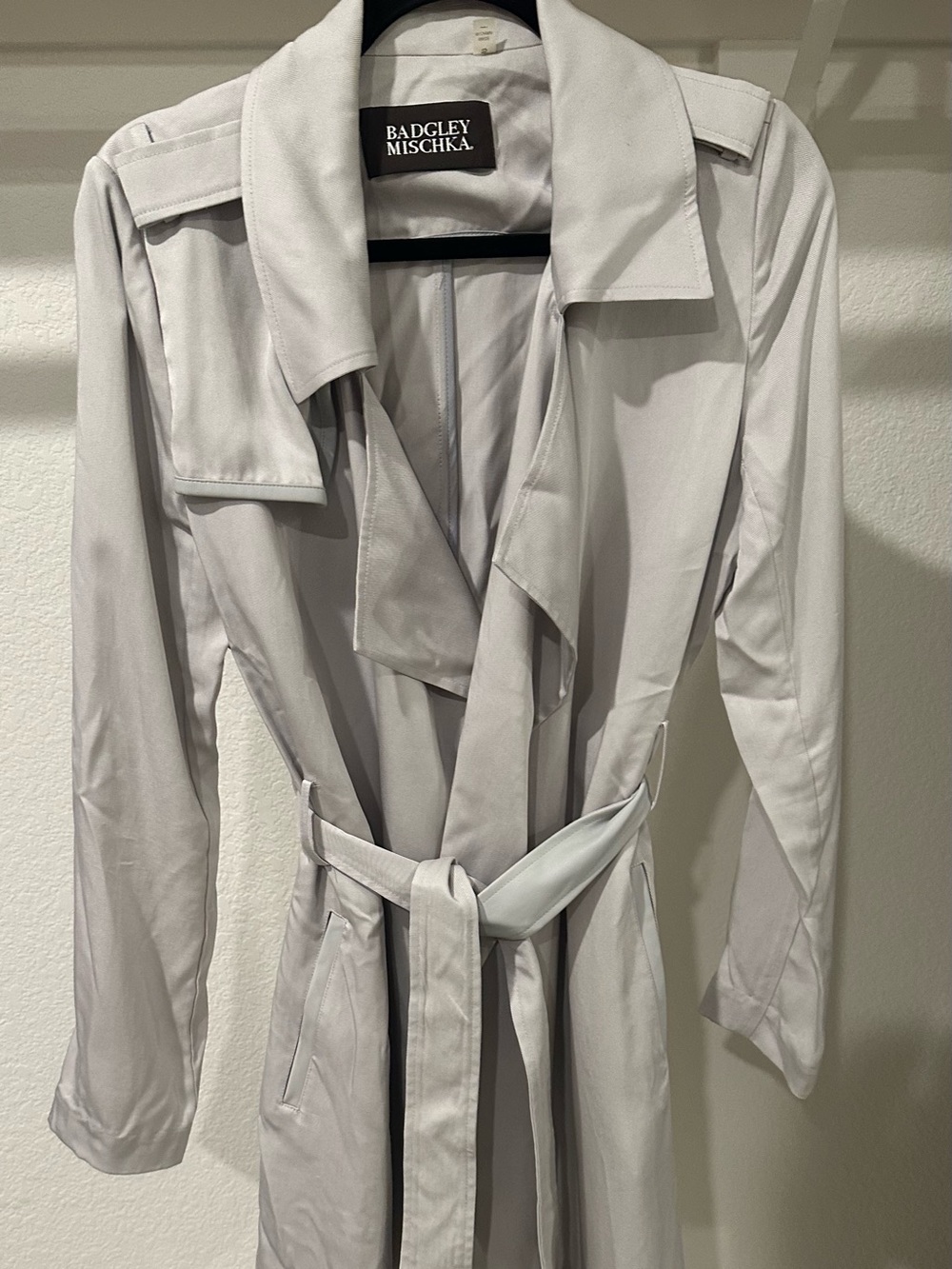 Badgley Mischka Light Gray Belted Trench Coat